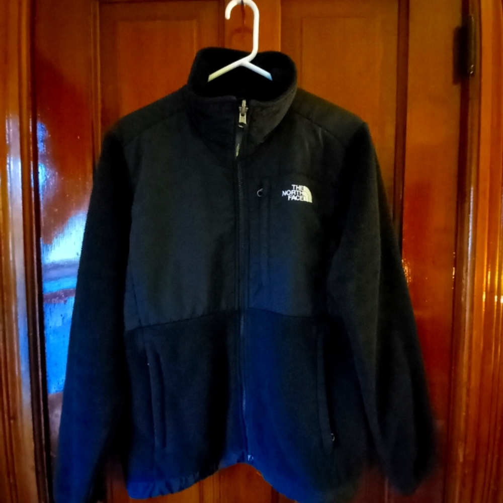 The North Face Fleece Jacket. Size: M Color: Black